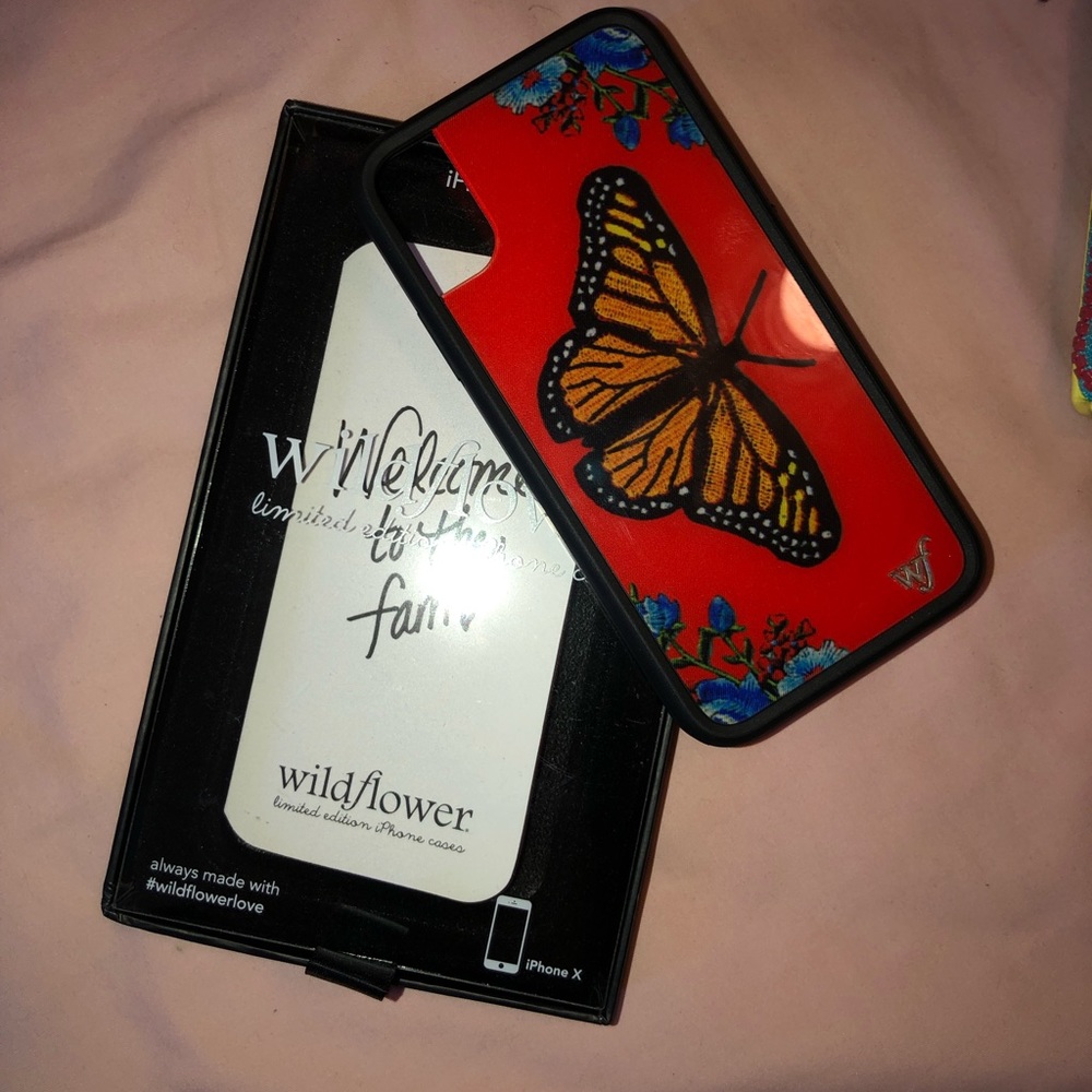 iPhone x wildflower case !!